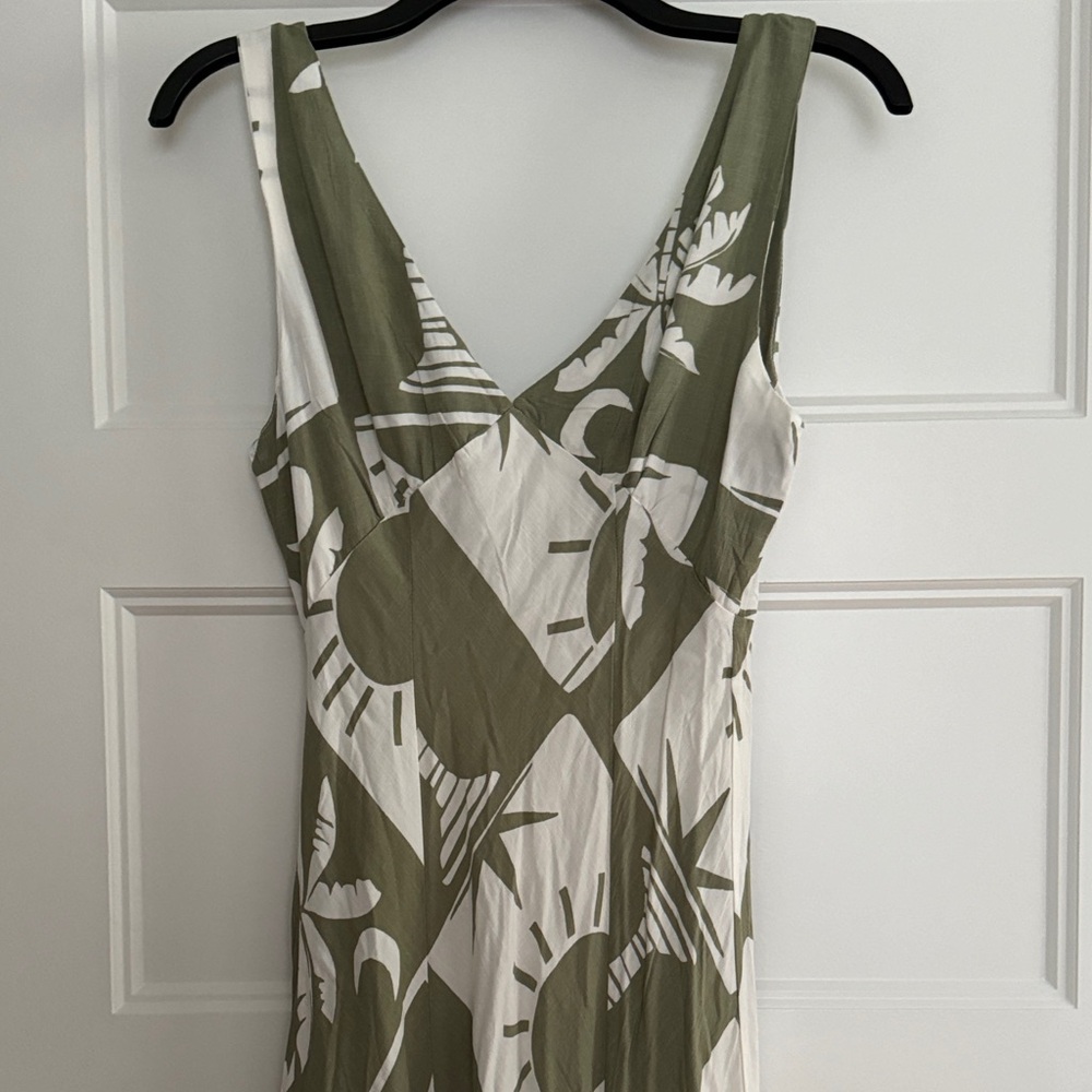 Elegant Olive Green and White Maxi Dress